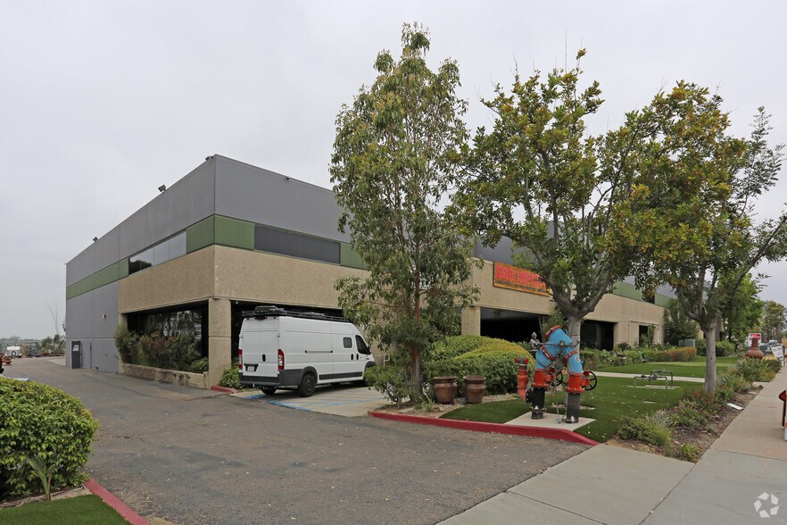 More Photos Of 9350 Trade Pl, San Diego Manufacturing For Lease