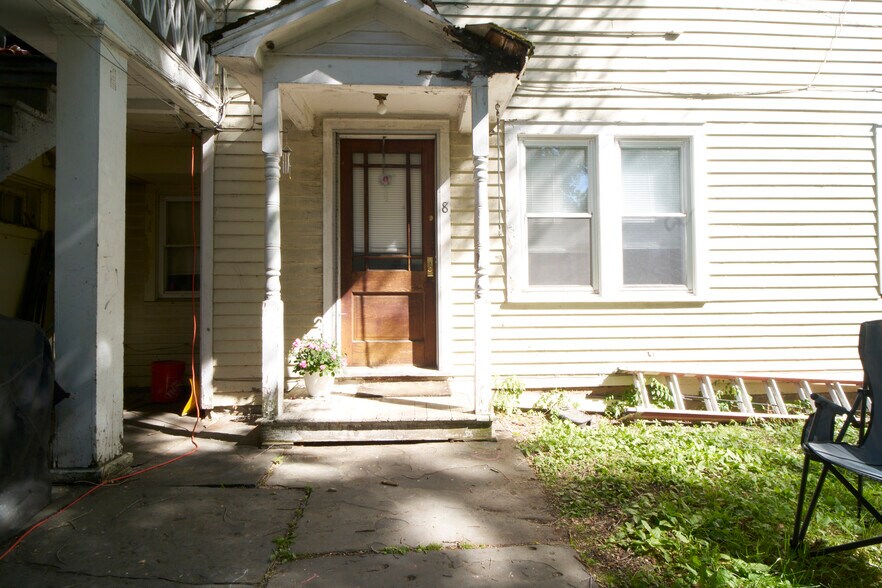 More Photos Of 31 Green St, Kingston Apartments For Sale