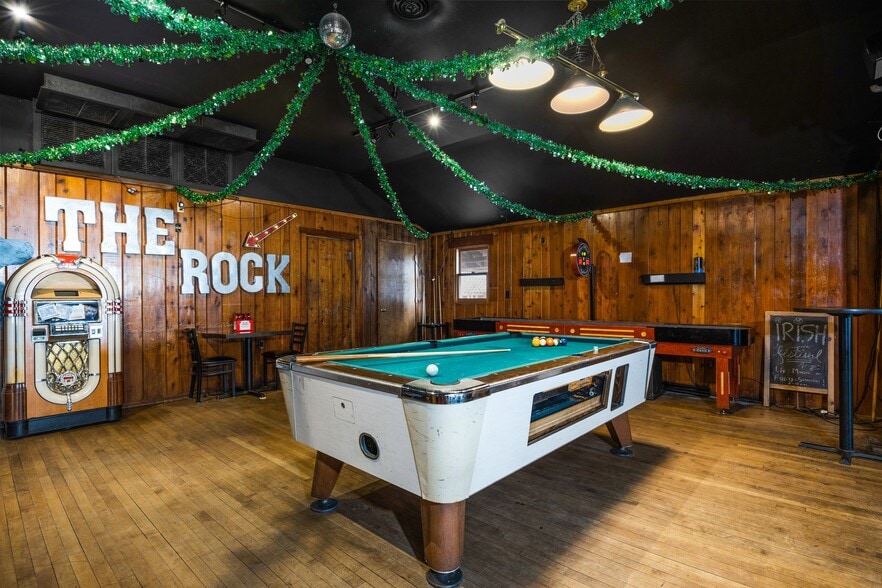 More Photos Of , Beaver Island General Retail For Sale