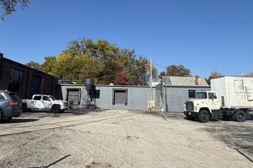 Primary Photo Of 3250 Walter Ave, Maplewood Warehouse For Lease