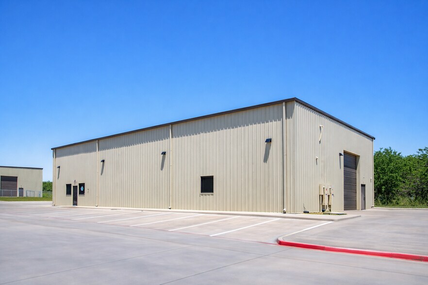 More Photos Of 4295 County Road 86, Celina Warehouse For Lease