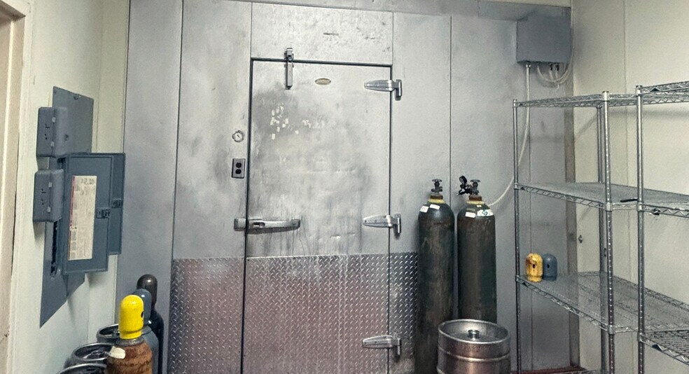 More Photos Of 9745 Patriot Hwy, Fredericksburg Unknown For Lease