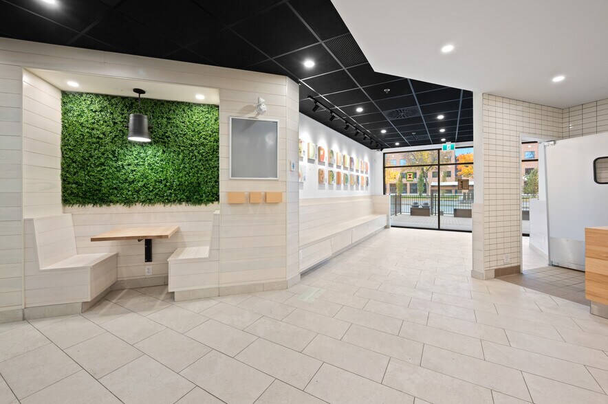 More Photos Of 1170 Boul Lebourgneuf, Québec Office For Lease