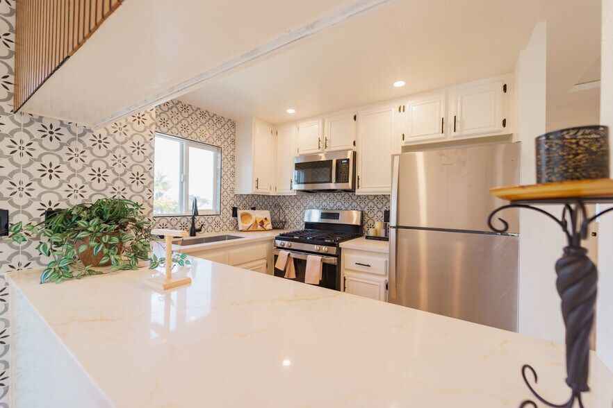 More Photos Of 1343-1347 Grove Ave, Imperial Beach Apartments For Sale