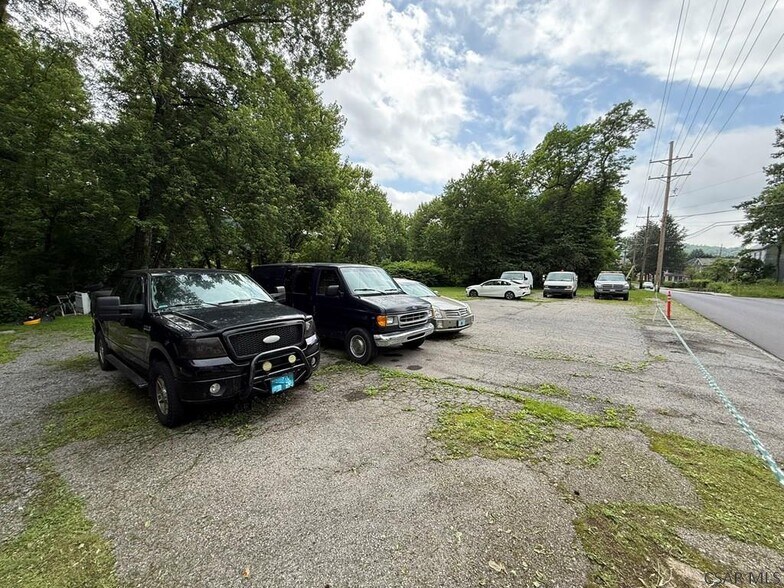 More Photos Of 534 Sheridan St, Johnstown General Retail For Sale