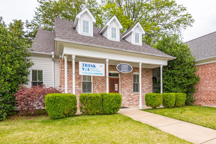 More Photos Of 987 Harris St, Tunica Office For Sale