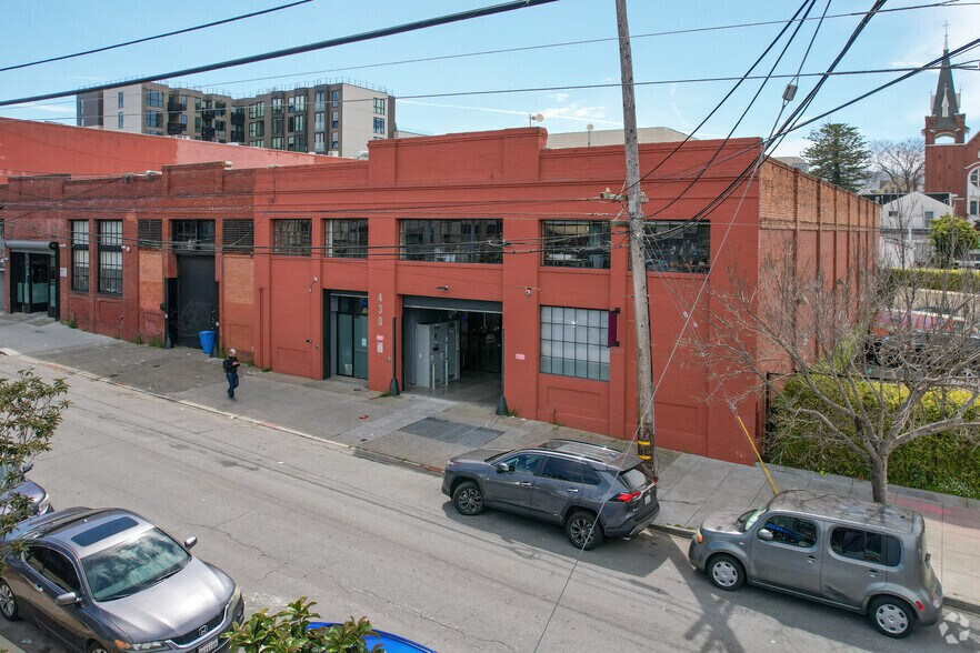 More Photos Of 430 Shotwell St, San Francisco Warehouse For Lease