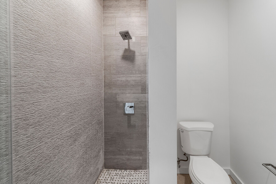 More Photos Of 1935 Spruce St, Philadelphia Apartments For Sale