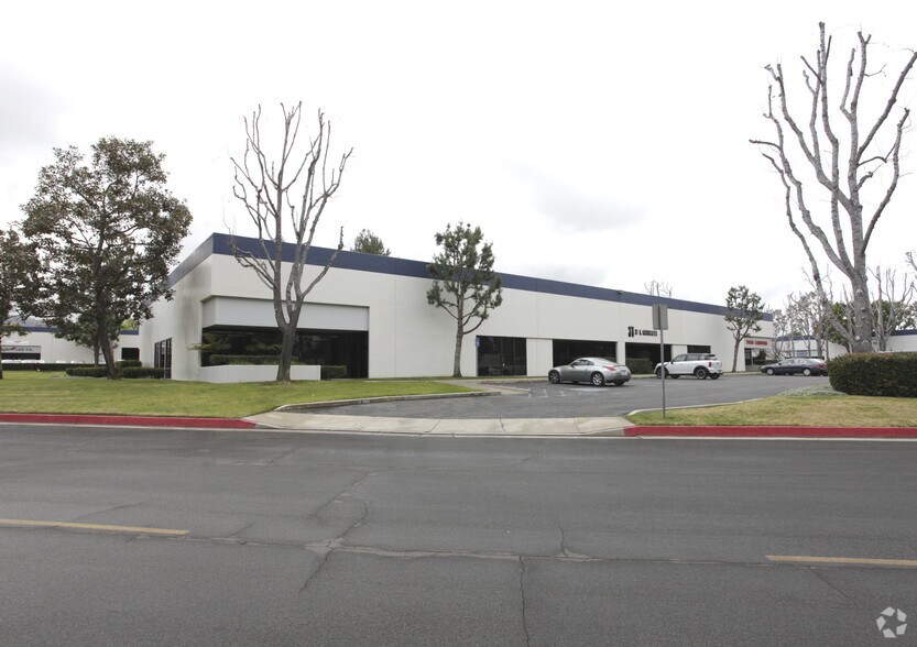 More Photos Of 1300 John Reed Ct, City of Industry Showroom For Lease