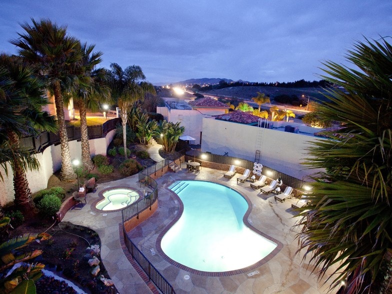 More Photos Of 775 N Oak Park Blvd, Grover Beach Hotel For Sale