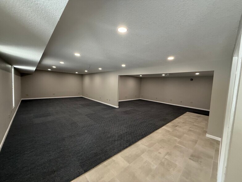 More Photos Of 9610 Harney Rd, Thonotosassa Warehouse For Sale