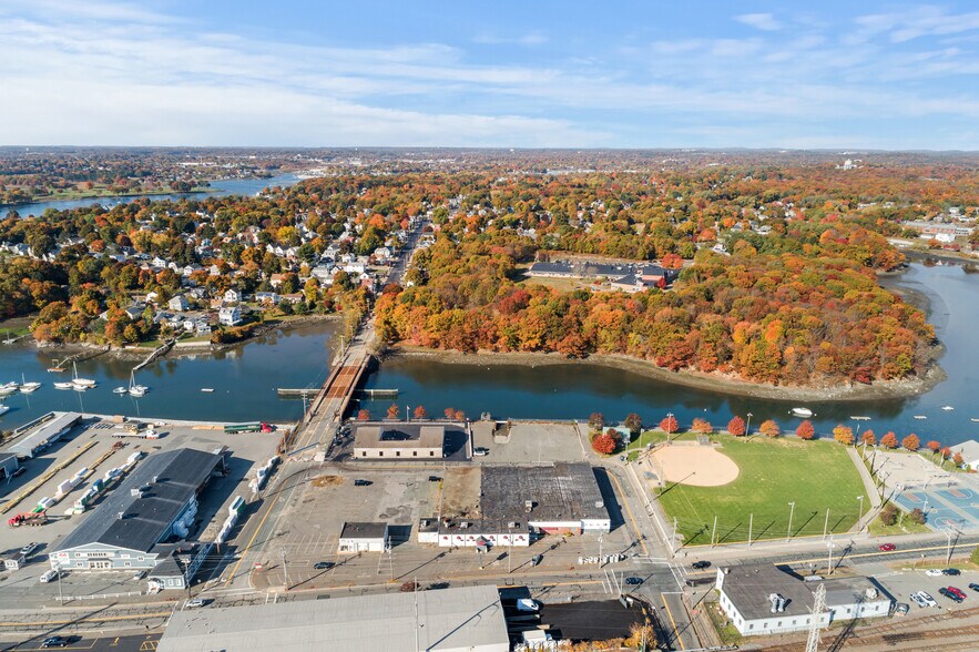 More Photos Of 88-100 River St, Beverly Land For Lease