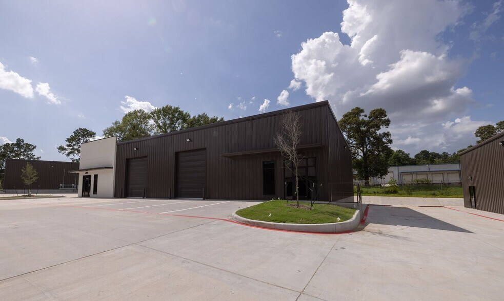 More Photos Of 3513 N Loop 336 W, Conroe Unknown For Lease