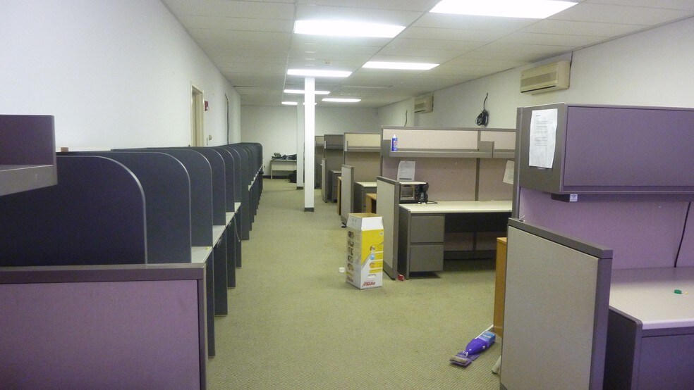 More Photos Of 5541-5547 Germantown Ave, Philadelphia Office For Lease