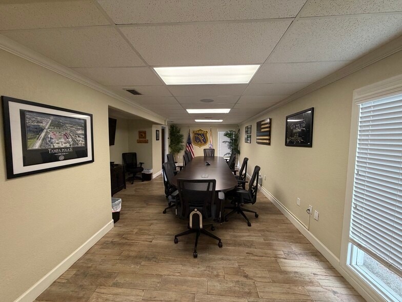 More Photos Of 1302 W Busch Blvd, Tampa Office For Sale
