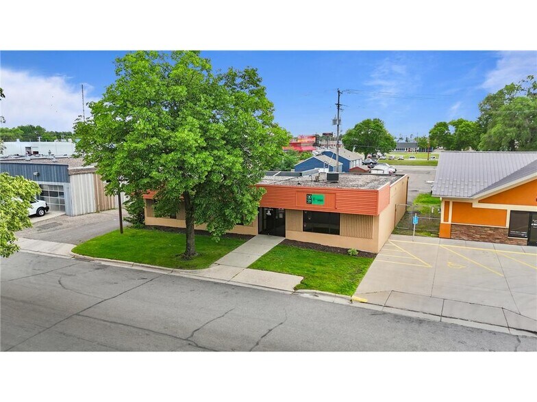 More Photos Of 20 S 32nd Ave S, Saint Cloud Office For Lease