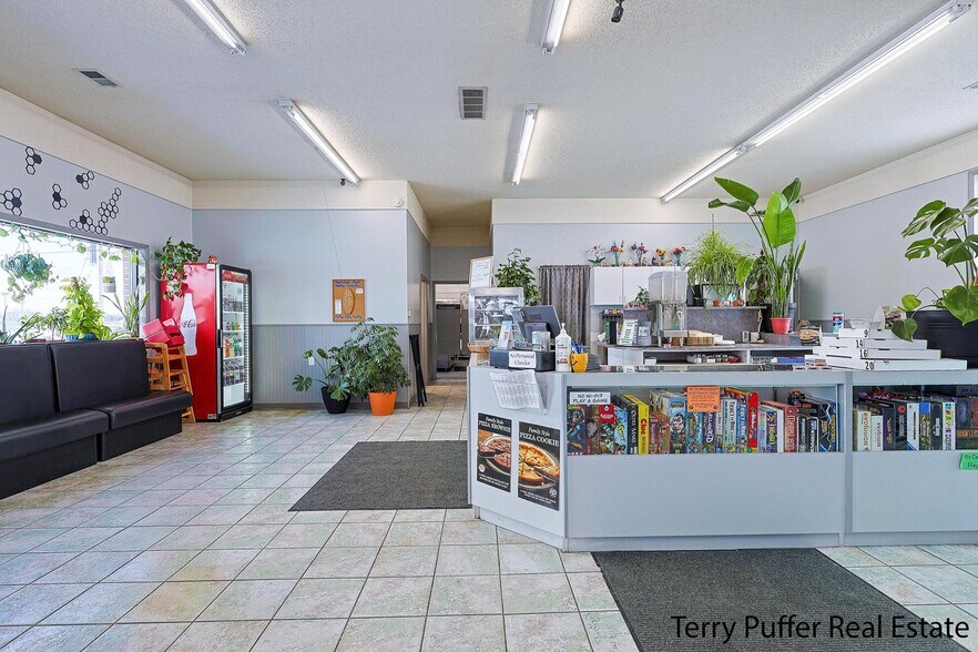 More Photos Of 246 Division St, Hesperia Restaurant For Sale