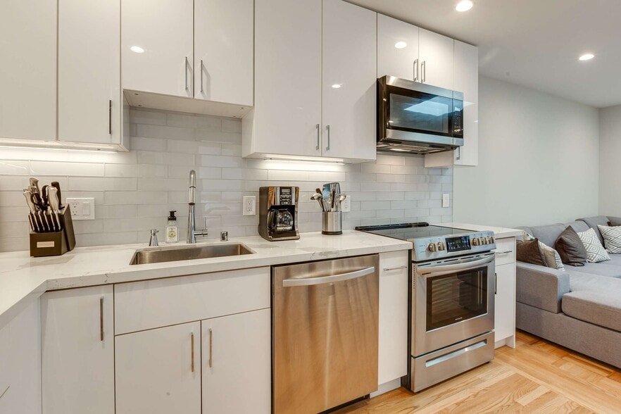 More Photos Of 1454 S Van Ness Ave, San Francisco Apartments For Sale