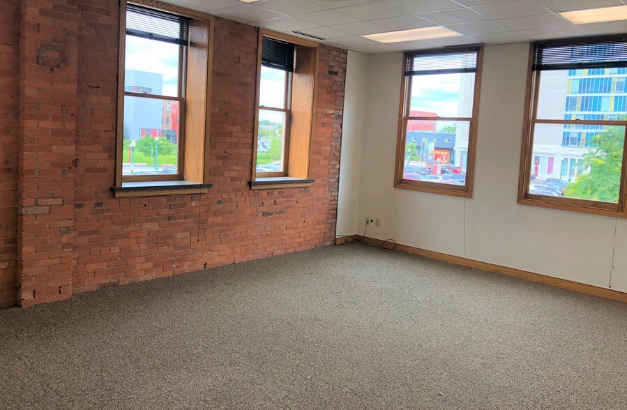 More Photos Of 231 Walton St, Syracuse Office Residential For Sale