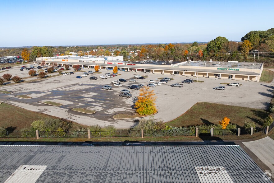 More Photos Of 900-950 Happy Valley Rd, Glasgow Storefront For Sale