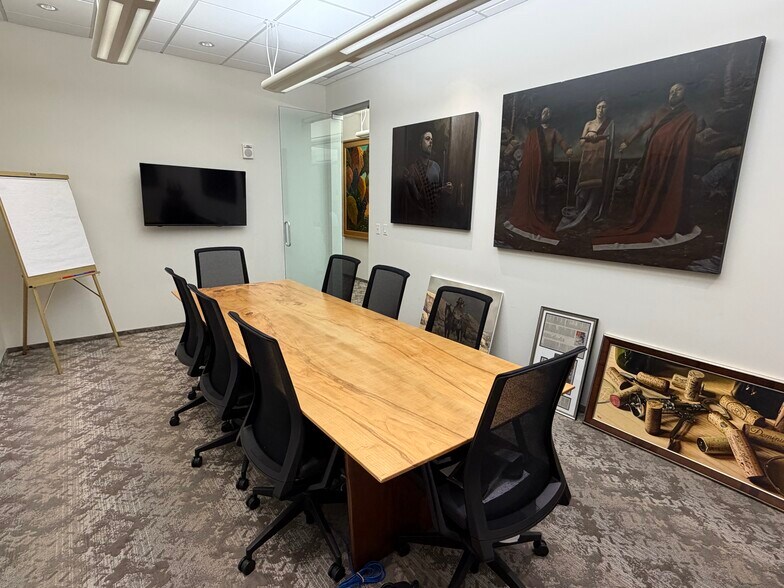 More Photos Of 4901 Vineland Rd, Orlando Office For Lease