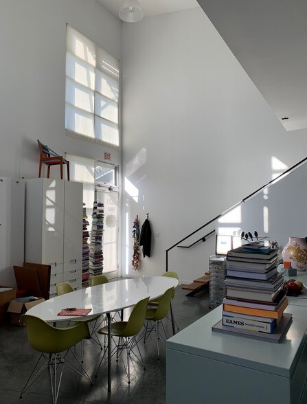 More Photos Of 1321 8th St, Berkeley Loft Creative Space For Lease