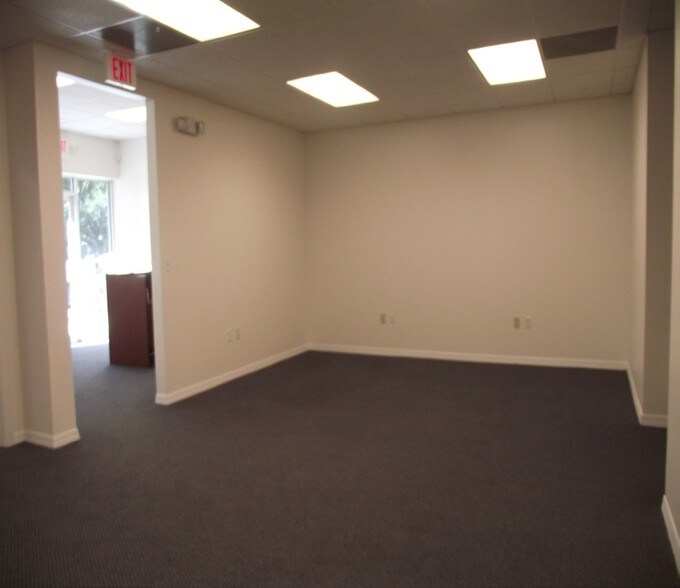 More Photos Of 2701-2703 Rew Cir, Ocoee Office Residential For Lease
