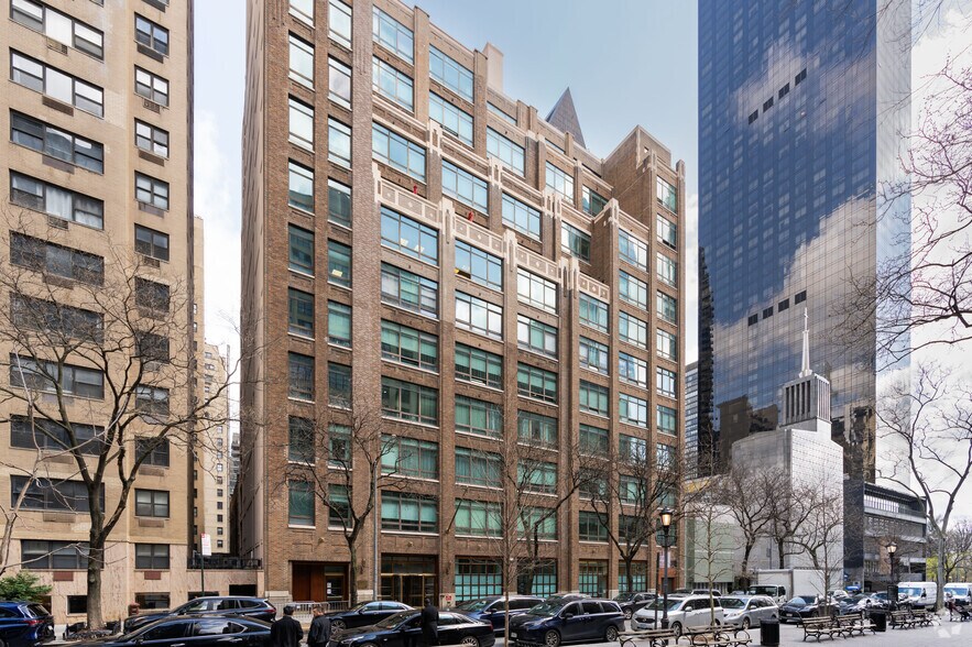 Primary Photo Of 305 E 47th St, New York Coworking Space
