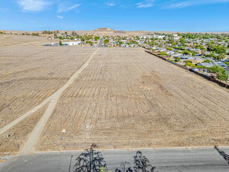 More Photos Of 613 1st ave, Avenal Land For Sale