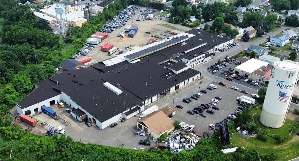 More Photos Of 3 Cass St, Keyport Warehouse For Lease