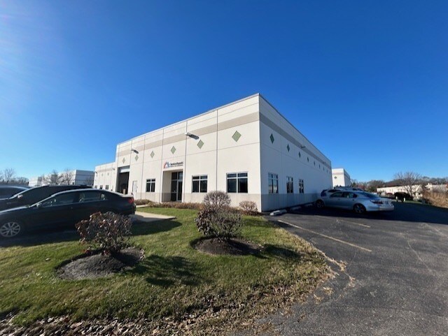 More Photos Of 1730 Wallace Ave, St Charles Warehouse For Lease