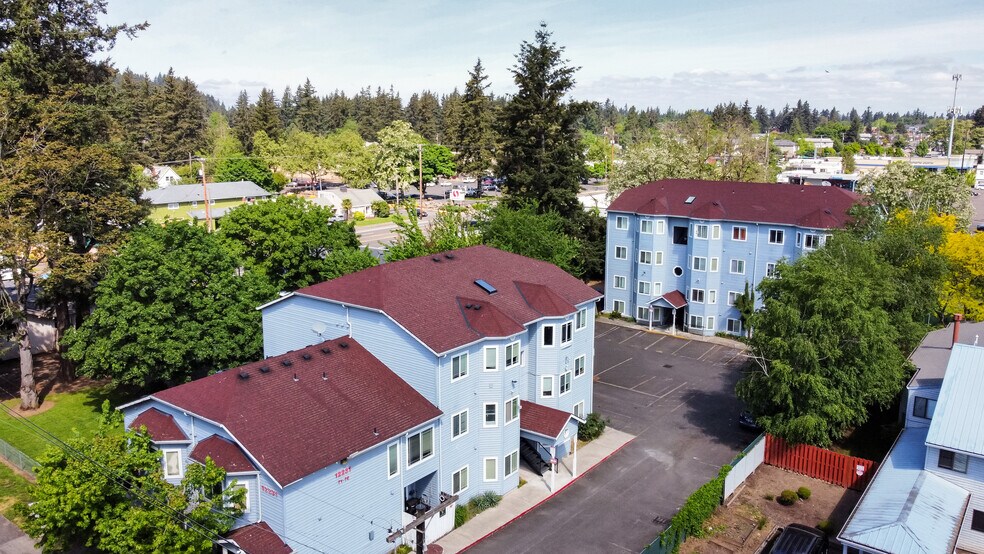 More Photos Of 12231 SE Bush St, Portland Apartments For Sale