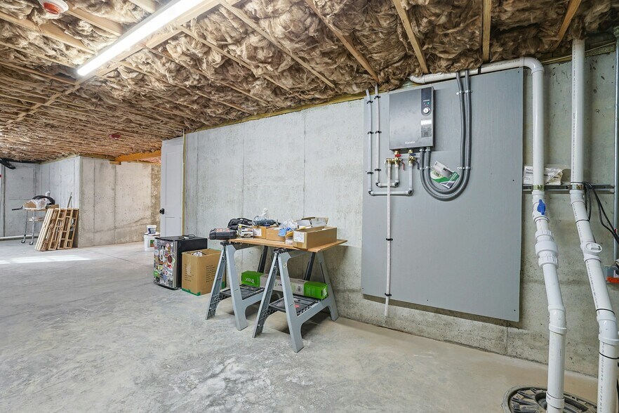 More Photos Of 77 Main St, Tappan Loft Creative Space For Lease