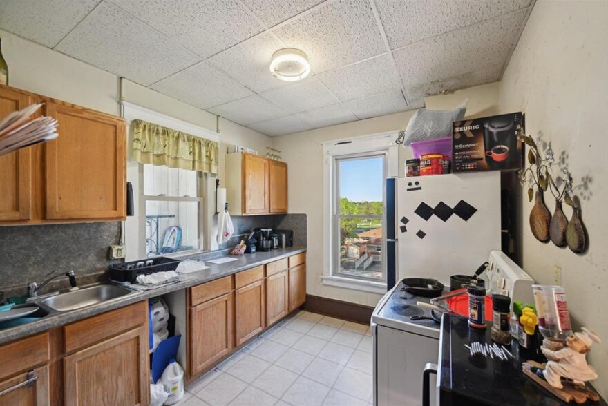 More Photos Of 108 N Main St, Edgerton Apartments For Sale