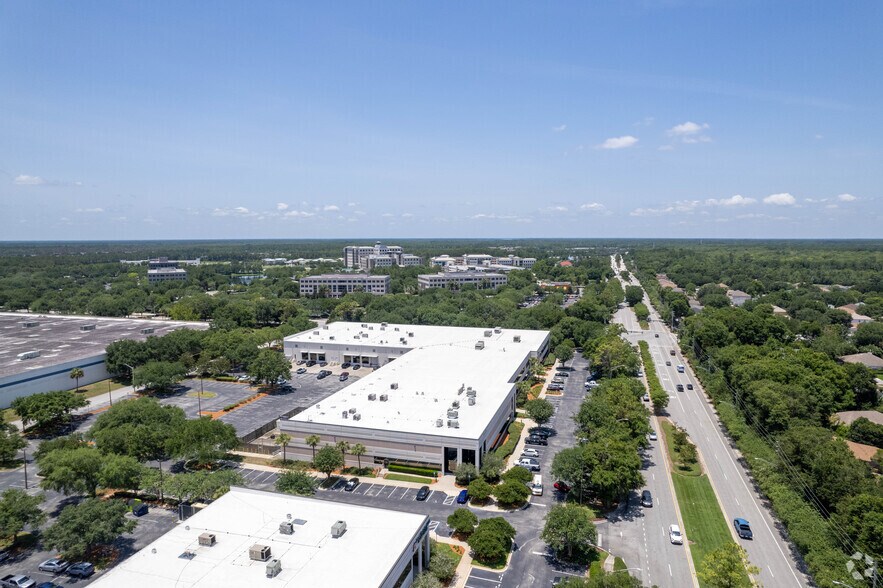 More Photos Of 12735 Gran Bay Pky W, Jacksonville Light Distribution For Lease
