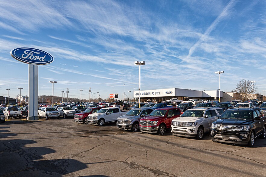 More Photos Of 207 Princeton Rd, Johnson City Auto Dealership For Sale