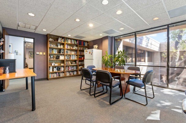 More Photos Of 375 Municipal Dr, Richardson Medical For Lease