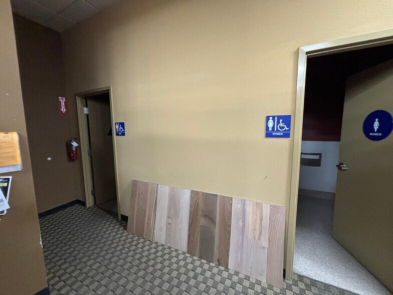 More Photos Of 415-423 E Hamilton Ave, Campbell Freestanding For Lease