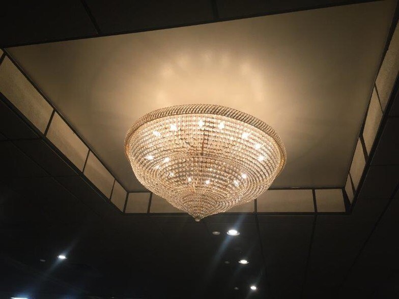 More Photos Of 2315 N Broadway, Minot Hospitality For Sale