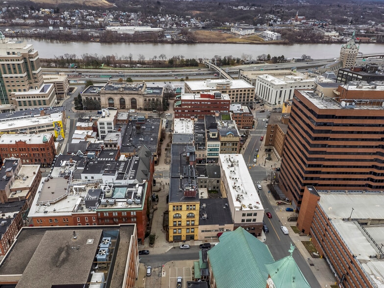 More Photos Of 40 Steuben Pl, Albany Apartments For Lease