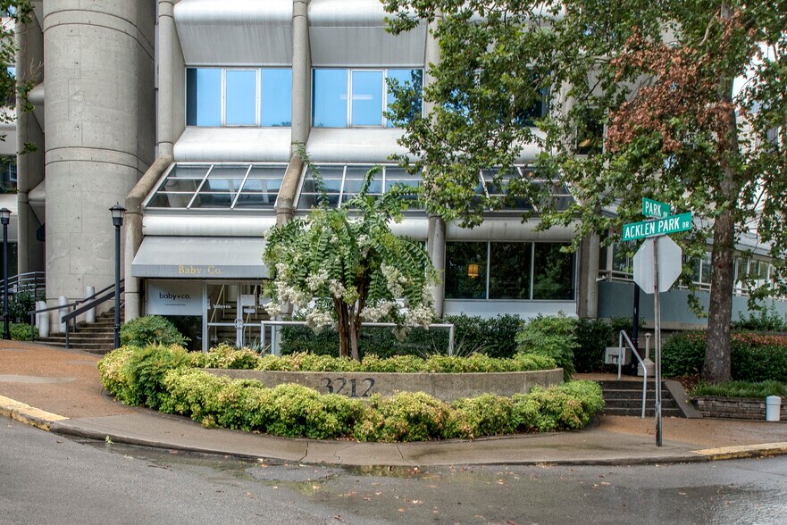 More Photos Of 3212 West End Ave, Nashville Office For Lease