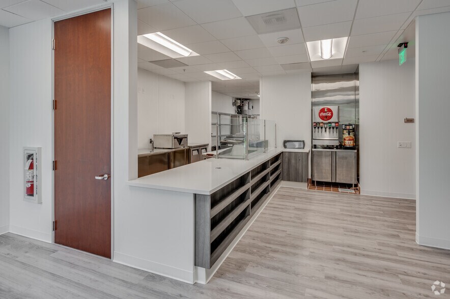More Photos Of 5 Peters Canyon Rd, Irvine Office For Lease