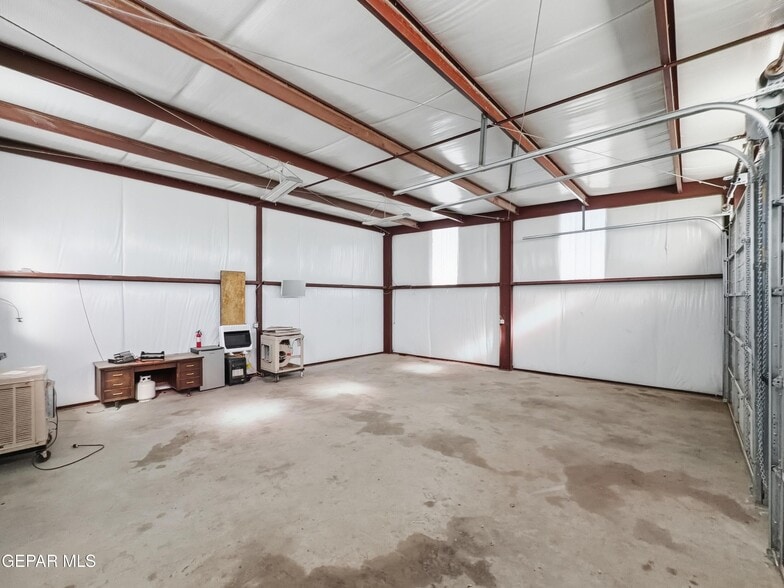 More Photos Of 2201 Texas Ave, El Paso Warehouse For Sale