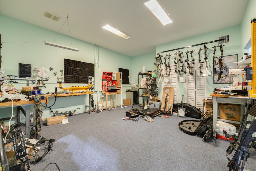 More Photos Of 9914 State Road 52, Hudson Warehouse For Sale