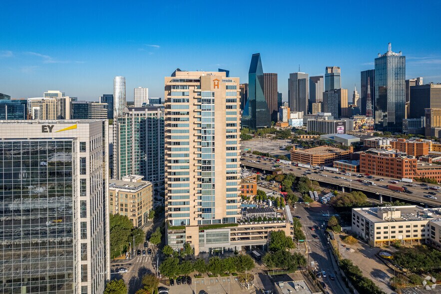 More Photos Of 2200 Victory Ave, Dallas Apartments For Lease