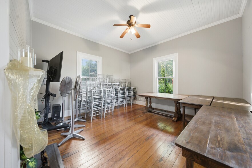 More Photos Of 7302 Woodrow St, Irmo Office Residential For Sale