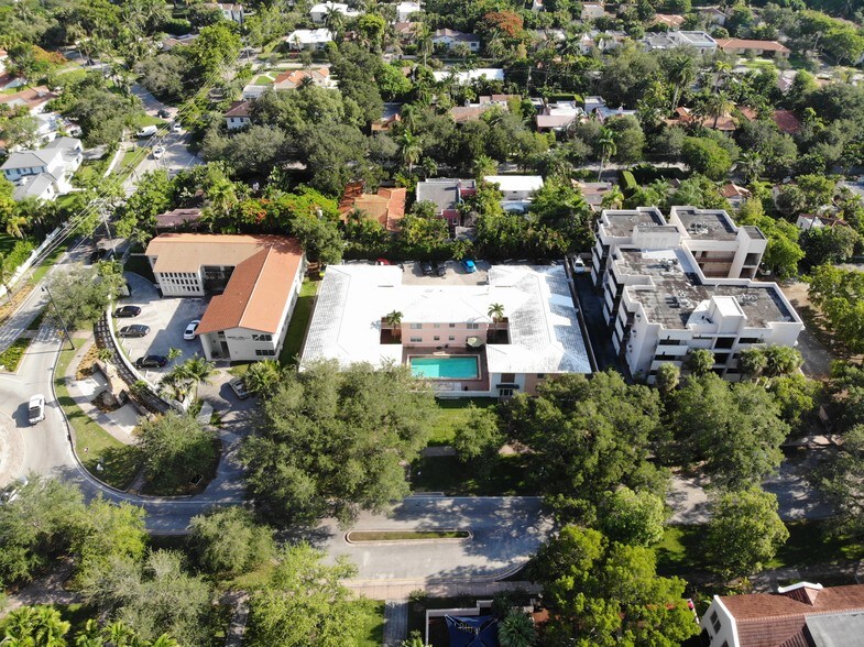 More Photos Of 533 Coral Way, Coral Gables Apartments For Sale