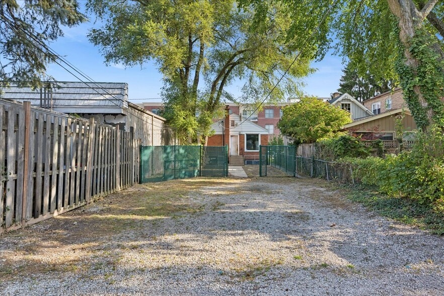 More Photos Of 2958 Central St, Evanston Land For Sale