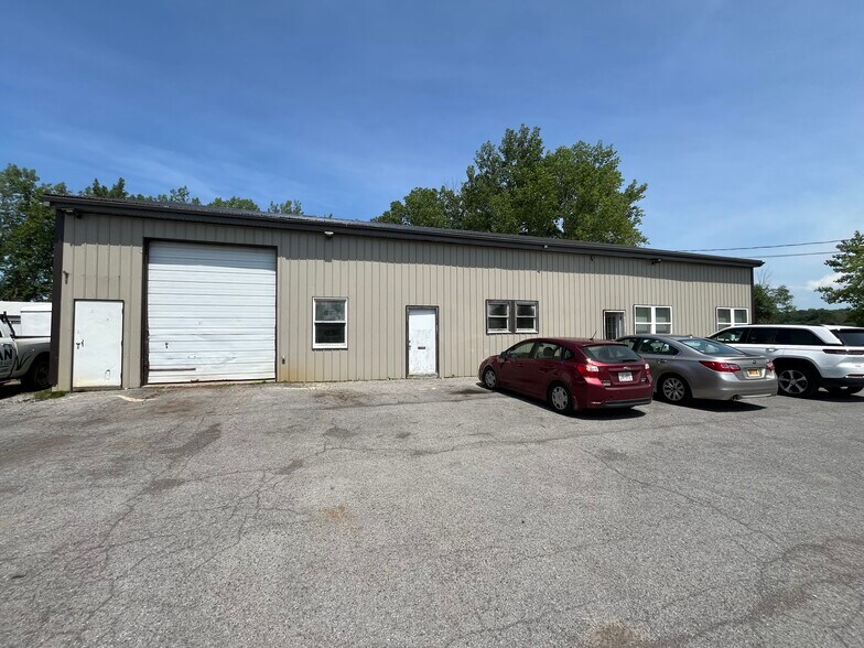 Primary Photo Of 988 County Route 57, Schroeppel Self Storage For Lease