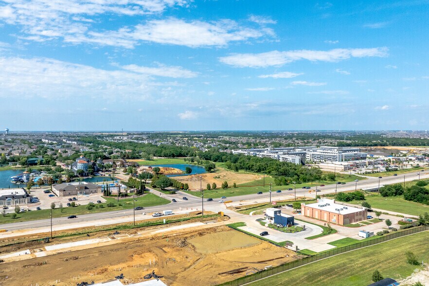 More Photos Of 27100 US Highway 380 E, Little Elm General Retail For Lease